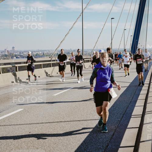 03.10.2025 - Köhlbrandbrückenlauf Michael Burmester http://msf.ph/oto/9037235 03.10.2025 12:30:00 Position 1  meine-sportfotos.de