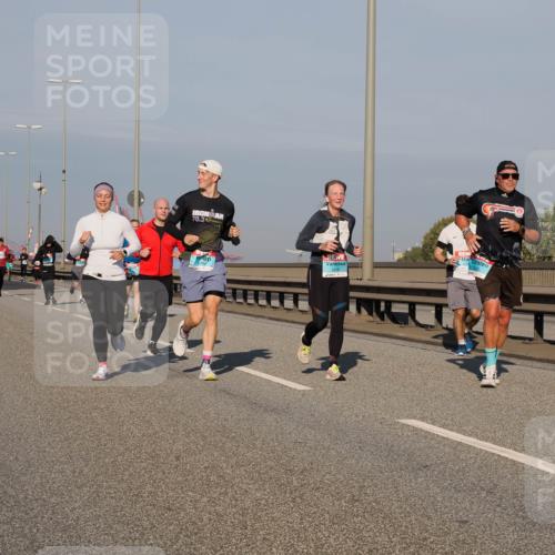 03.10.2025 - Köhlbrandbrückenlauf Fabian Wolf http://msf.ph/oto/9037269 03.10.2025 09:51:52 Position 3 70, 3 meine-sportfotos.de