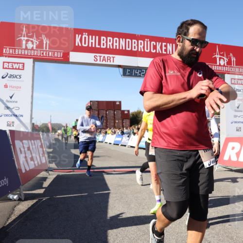 03.10.2025 - Köhlbrandbrückenlauf Lena Gebhardt http://msf.ph/oto/9037302 03.10.2025 13:14:20 Ziel 4426, 4437, 4569, 4641, 4728, 4776, 4809, 4888, 5282, 6012, 6327, 6418, 6512, 6735 meine-sportfotos.de