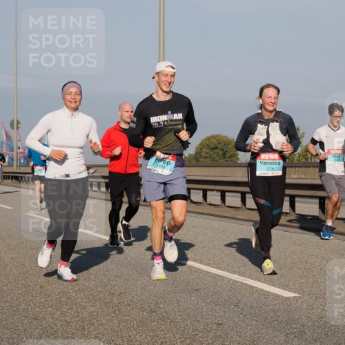 03.10.2025 - Köhlbrandbrückenlauf Fabian Wolf http://msf.ph/oto/9037313 03.10.2025 09:51:54 Position 3 70, 3, 1486, 3278, 1516 meine-sportfotos.de