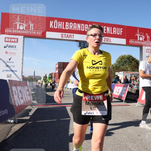03.10.2025 - Köhlbrandbrückenlauf Lena Gebhardt http://msf.ph/oto/9037343 03.10.2025 13:14:22 Ziel 4426, 4437, 4569, 4641, 4728, 4776, 4809, 4888, 5132, 5282, 5902, 5903, 6012, 6327, 6418, 6512, 6735 meine-sportfotos.de