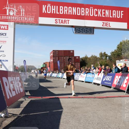 03.10.2025 - Köhlbrandbrückenlauf Lena Gebhardt http://msf.ph/oto/9037388 03.10.2025 12:50:54 Ziel 4072, 6216, 6552 meine-sportfotos.de