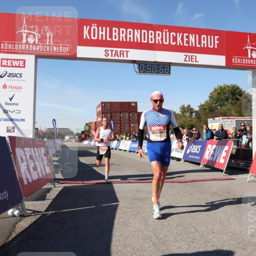 03.10.2025 - Köhlbrandbrückenlauf Lena Gebhardt http://msf.ph/oto/9037469 03.10.2025 12:50:58 Ziel 4072, 6216, 6552 meine-sportfotos.de