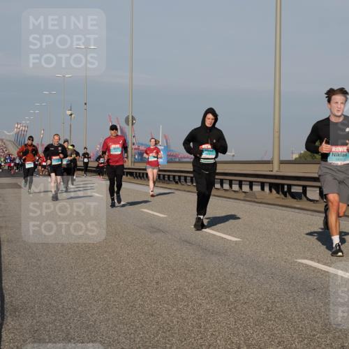 03.10.2025 - Köhlbrandbrückenlauf Fabian Wolf http://msf.ph/oto/9037478 03.10.2025 09:52:02 Position 3 1673, 1402 meine-sportfotos.de