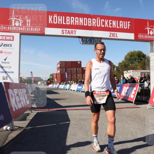 03.10.2025 - Köhlbrandbrückenlauf Lena Gebhardt http://msf.ph/oto/9037499 03.10.2025 12:51:00 Ziel 4072, 6216, 6552 meine-sportfotos.de