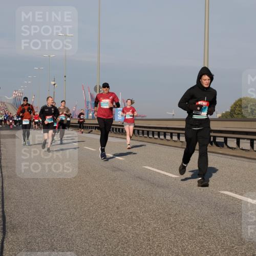 03.10.2025 - Köhlbrandbrückenlauf Fabian Wolf http://msf.ph/oto/9037511 03.10.2025 09:52:03 Position 3  meine-sportfotos.de