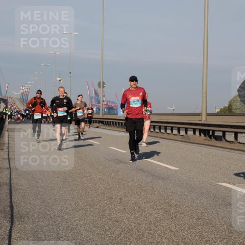 03.10.2025 - Köhlbrandbrückenlauf Fabian Wolf http://msf.ph/oto/9037537 03.10.2025 09:52:04 Position 3 1673 meine-sportfotos.de