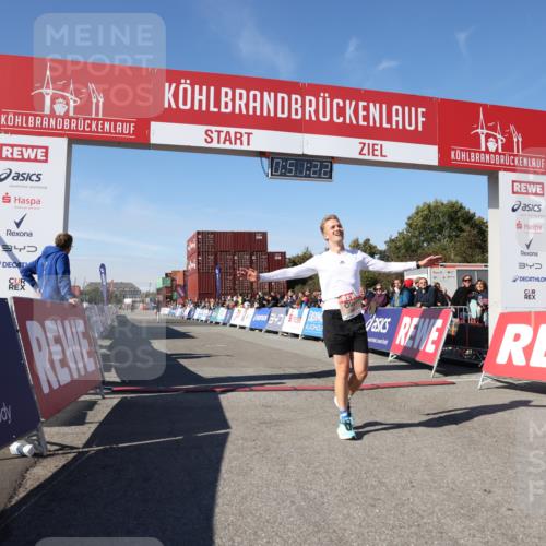03.10.2025 - Köhlbrandbrückenlauf Lena Gebhardt http://msf.ph/oto/9037557 03.10.2025 12:51:22 Ziel 6047, 6458 meine-sportfotos.de