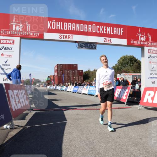 03.10.2025 - Köhlbrandbrückenlauf Lena Gebhardt http://msf.ph/oto/9037562 03.10.2025 12:51:22 Ziel 6047, 6458 meine-sportfotos.de