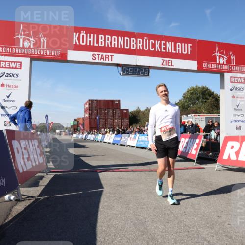 03.10.2025 - Köhlbrandbrückenlauf Lena Gebhardt http://msf.ph/oto/9037565 03.10.2025 12:51:23 Ziel 6047, 6458 meine-sportfotos.de