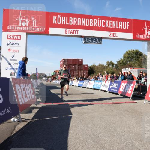 03.10.2025 - Köhlbrandbrückenlauf Lena Gebhardt http://msf.ph/oto/9037645 03.10.2025 12:51:37 Ziel 4058, 6458, 6793 meine-sportfotos.de