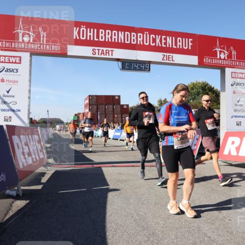03.10.2025 - Köhlbrandbrückenlauf Lena Gebhardt http://msf.ph/oto/9037678 03.10.2025 13:14:49 Ziel 4202, 4224, 4406, 4424, 4533, 4692, 4869, 4890, 5054, 5525, 5535, 5682, 5686, 5711, 5760, 5761, 5814, 6293, 6316, 6344, 6448, 6849 meine-sportfotos.de