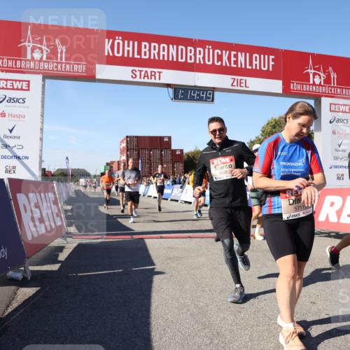 03.10.2025 - Köhlbrandbrückenlauf Lena Gebhardt http://msf.ph/oto/9037684 03.10.2025 13:14:49 Ziel 4202, 4224, 4406, 4424, 4533, 4692, 4869, 4890, 5054, 5525, 5535, 5682, 5686, 5711, 5760, 5761, 5814, 6293, 6316, 6344, 6448, 6849 meine-sportfotos.de