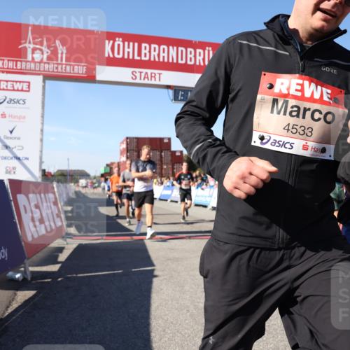 03.10.2025 - Köhlbrandbrückenlauf Lena Gebhardt http://msf.ph/oto/9037699 03.10.2025 13:14:50 Ziel 4202, 4224, 4406, 4424, 4533, 4692, 4869, 4890, 5054, 5525, 5535, 5682, 5686, 5711, 5760, 5761, 5814, 6293, 6316, 6344, 6448, 6815, 6849 meine-sportfotos.de