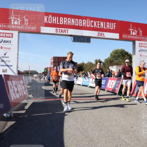 03.10.2025 - Köhlbrandbrückenlauf Lena Gebhardt http://msf.ph/oto/9037711 03.10.2025 13:14:52 Ziel 4202, 4224, 4232, 4406, 4533, 4869, 4890, 5054, 5525, 5535, 5682, 5686, 5711, 5760, 5761, 5814, 6017, 6129, 6293, 6344, 6815 meine-sportfotos.de