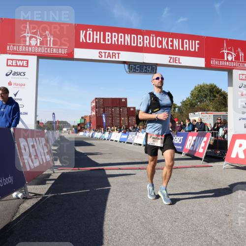 03.10.2025 - Köhlbrandbrückenlauf Lena Gebhardt http://msf.ph/oto/9037715 03.10.2025 12:51:48 Ziel 4017, 4087 meine-sportfotos.de