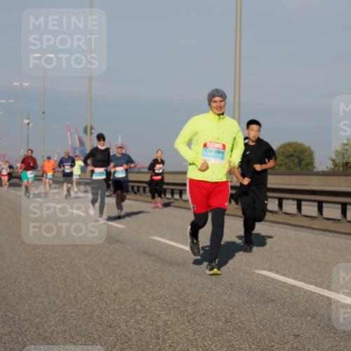03.10.2025 - Köhlbrandbrückenlauf Fabian Wolf http://msf.ph/oto/9037716 03.10.2025 09:52:12 Position 3  meine-sportfotos.de