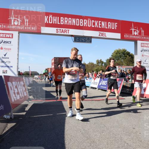 03.10.2025 - Köhlbrandbrückenlauf Lena Gebhardt http://msf.ph/oto/9037722 03.10.2025 13:14:52 Ziel 4202, 4224, 4232, 4406, 4533, 4869, 4890, 5054, 5525, 5535, 5682, 5686, 5711, 5760, 5761, 5814, 6017, 6129, 6293, 6344, 6815 meine-sportfotos.de