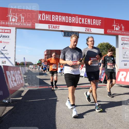 03.10.2025 - Köhlbrandbrückenlauf Lena Gebhardt http://msf.ph/oto/9037725 03.10.2025 13:14:53 Ziel 4202, 4224, 4232, 4406, 4533, 4784, 4869, 4890, 5054, 5525, 5535, 5682, 5686, 5711, 5760, 5761, 5814, 6017, 6128, 6129, 6293, 6344, 6815 meine-sportfotos.de