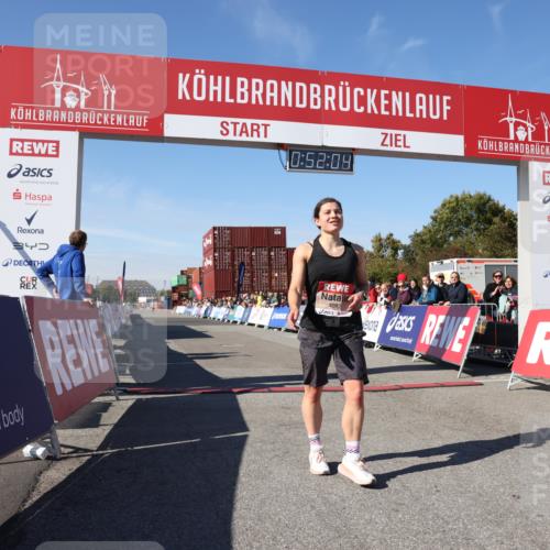 03.10.2025 - Köhlbrandbrückenlauf Lena Gebhardt http://msf.ph/oto/9037756 03.10.2025 12:52:04 Ziel 4092 meine-sportfotos.de