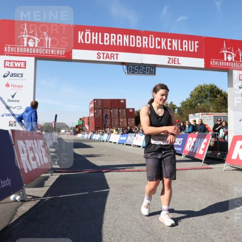 03.10.2025 - Köhlbrandbrückenlauf Lena Gebhardt http://msf.ph/oto/9037765 03.10.2025 12:52:05 Ziel 4092 meine-sportfotos.de