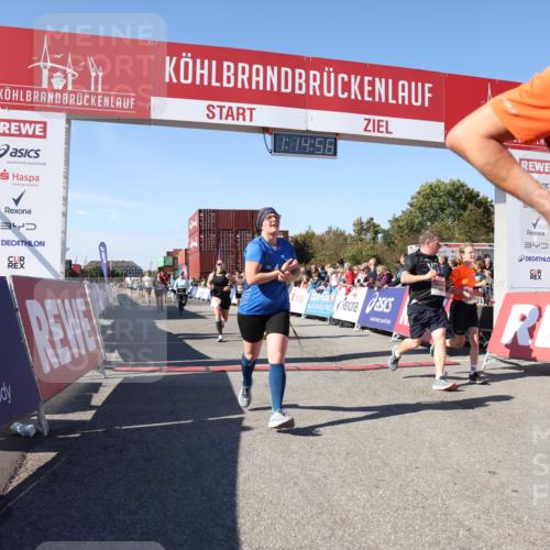 03.10.2025 - Köhlbrandbrückenlauf Lena Gebhardt http://msf.ph/oto/9037766 03.10.2025 13:14:56 Ziel 4202, 4224, 4232, 4406, 4533, 4784, 4890, 5054, 5173, 5525, 5535, 5711, 5737, 5760, 5761, 5814, 6017, 6128, 6129, 6293, 6344, 6454, 6815 meine-sportfotos.de