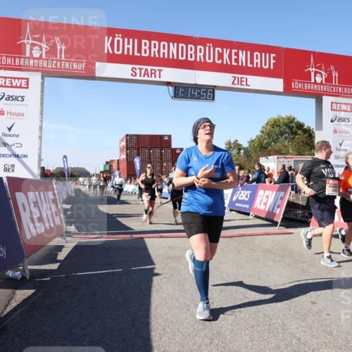 03.10.2025 - Köhlbrandbrückenlauf Lena Gebhardt http://msf.ph/oto/9037777 03.10.2025 13:14:57 Ziel 4202, 4224, 4232, 4282, 4406, 4533, 4784, 4890, 5054, 5173, 5525, 5535, 5737, 5760, 5761, 5814, 6017, 6128, 6129, 6293, 6344, 6454, 6815 meine-sportfotos.de
