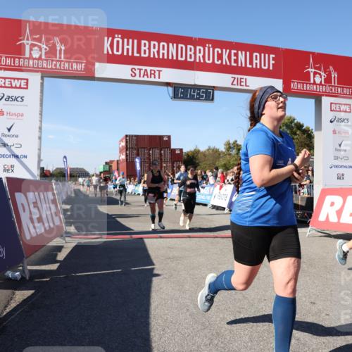 03.10.2025 - Köhlbrandbrückenlauf Lena Gebhardt http://msf.ph/oto/9037780 03.10.2025 13:14:57 Ziel 4202, 4224, 4232, 4282, 4406, 4533, 4784, 4890, 5054, 5173, 5525, 5535, 5737, 5760, 5761, 5814, 6017, 6128, 6129, 6293, 6344, 6454, 6815 meine-sportfotos.de