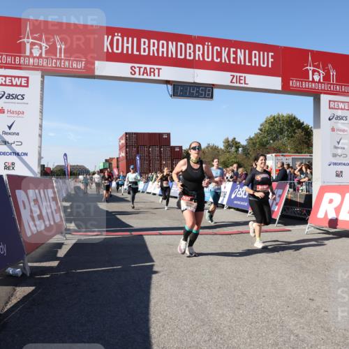 03.10.2025 - Köhlbrandbrückenlauf Lena Gebhardt http://msf.ph/oto/9037795 03.10.2025 13:14:58 Ziel 4224, 4232, 4244, 4282, 4406, 4784, 4890, 5054, 5173, 5525, 5535, 5737, 5760, 5761, 5814, 6017, 6128, 6129, 6293, 6344, 6454, 6815 meine-sportfotos.de