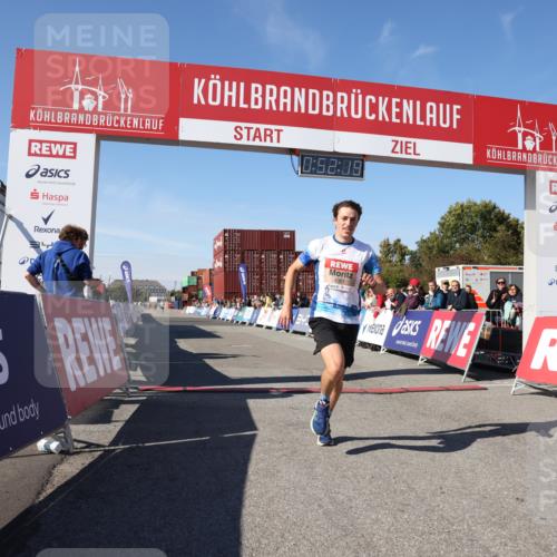03.10.2025 - Köhlbrandbrückenlauf Lena Gebhardt http://msf.ph/oto/9037801 03.10.2025 12:52:20 Ziel 4301 meine-sportfotos.de