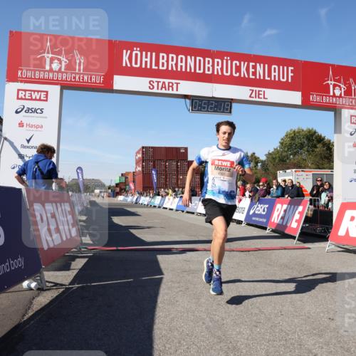 03.10.2025 - Köhlbrandbrückenlauf Lena Gebhardt http://msf.ph/oto/9037804 03.10.2025 12:52:20 Ziel 4301 meine-sportfotos.de
