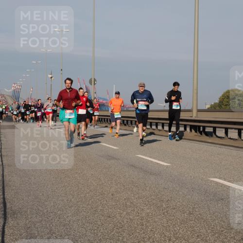 03.10.2025 - Köhlbrandbrückenlauf Fabian Wolf http://msf.ph/oto/9037809 03.10.2025 09:52:18 Position 3  meine-sportfotos.de
