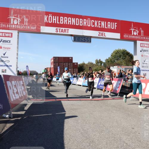 03.10.2025 - Köhlbrandbrückenlauf Lena Gebhardt http://msf.ph/oto/9037817 03.10.2025 13:14:59 Ziel 4224, 4232, 4244, 4282, 4406, 4784, 4890, 5054, 5173, 5525, 5535, 5737, 5760, 5761, 5814, 6017, 6128, 6129, 6293, 6454, 6810, 6815 meine-sportfotos.de