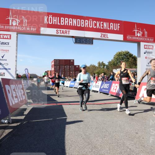 03.10.2025 - Köhlbrandbrückenlauf Lena Gebhardt http://msf.ph/oto/9037833 03.10.2025 13:15:00 Ziel 4224, 4232, 4244, 4282, 4406, 4784, 4890, 5054, 5173, 5525, 5535, 5737, 5760, 5761, 6017, 6128, 6129, 6293, 6454, 6810, 6815 meine-sportfotos.de