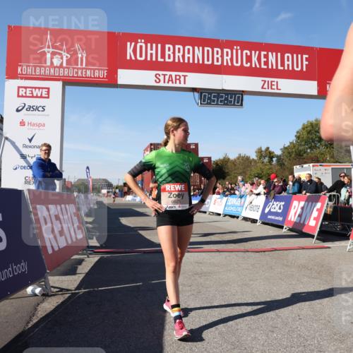 03.10.2025 - Köhlbrandbrückenlauf Lena Gebhardt http://msf.ph/oto/9037868 03.10.2025 12:52:41 Ziel 4013, 4019, 6087, 6625 meine-sportfotos.de