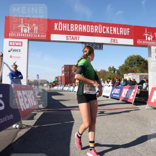 03.10.2025 - Köhlbrandbrückenlauf Lena Gebhardt http://msf.ph/oto/9037882 03.10.2025 12:52:42 Ziel 4013, 4019, 6087, 6625 meine-sportfotos.de