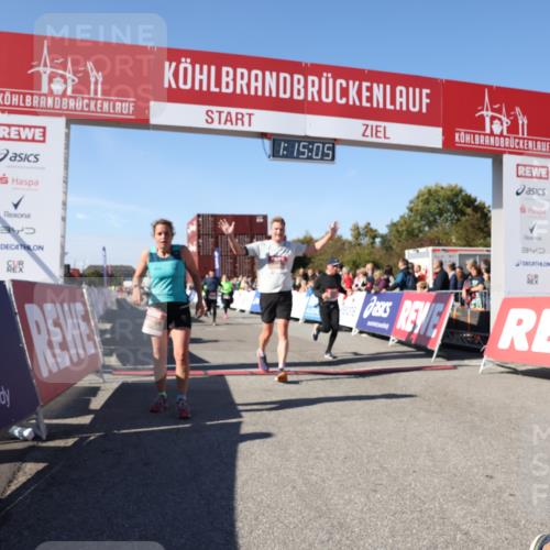 03.10.2025 - Köhlbrandbrückenlauf Lena Gebhardt http://msf.ph/oto/9037883 03.10.2025 13:15:06 Ziel 4090, 4232, 4244, 4282, 4784, 5173, 5186, 5737, 6017, 6128, 6129, 6189, 6249, 6252, 6370, 6454, 6591, 6810, 6815 meine-sportfotos.de