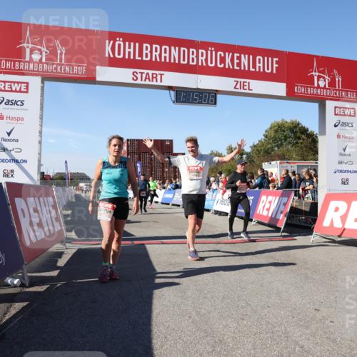 03.10.2025 - Köhlbrandbrückenlauf Lena Gebhardt http://msf.ph/oto/9037897 03.10.2025 13:15:06 Ziel 4090, 4232, 4244, 4282, 4784, 5173, 5186, 5737, 6017, 6128, 6129, 6189, 6249, 6252, 6370, 6454, 6591, 6810, 6815 meine-sportfotos.de