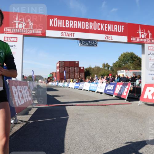 03.10.2025 - Köhlbrandbrückenlauf Lena Gebhardt http://msf.ph/oto/9037902 03.10.2025 12:52:44 Ziel 4013, 4019, 4034, 6087, 6625 meine-sportfotos.de