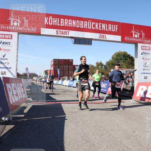 03.10.2025 - Köhlbrandbrückenlauf Lena Gebhardt http://msf.ph/oto/9037931 03.10.2025 13:15:09 Ziel 4090, 4244, 4282, 4784, 5173, 5186, 5737, 6128, 6189, 6249, 6252, 6370, 6454, 6591, 6810 meine-sportfotos.de