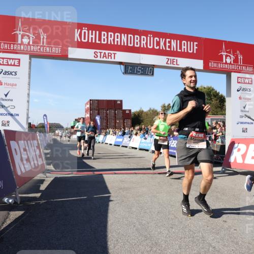 03.10.2025 - Köhlbrandbrückenlauf Lena Gebhardt http://msf.ph/oto/9037944 03.10.2025 13:15:10 Ziel 4090, 4244, 4282, 5173, 5186, 5737, 6189, 6249, 6252, 6370, 6454, 6591, 6810 meine-sportfotos.de