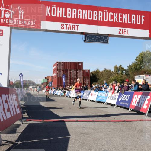 03.10.2025 - Köhlbrandbrückenlauf Lena Gebhardt http://msf.ph/oto/9037946 03.10.2025 12:53:25 Ziel 4029, 4142, 5786, 6241, 6656, 6804 meine-sportfotos.de