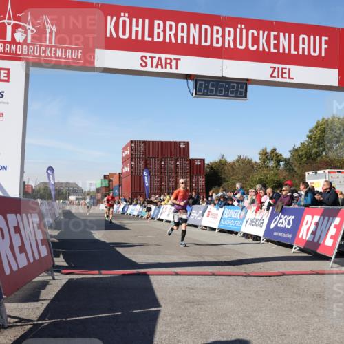 03.10.2025 - Köhlbrandbrückenlauf Lena Gebhardt http://msf.ph/oto/9037951 03.10.2025 12:53:25 Ziel 4029, 4142, 5786, 6241, 6656, 6804 meine-sportfotos.de