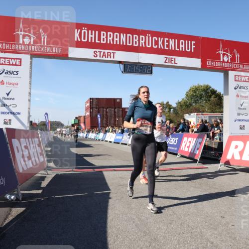 03.10.2025 - Köhlbrandbrückenlauf Lena Gebhardt http://msf.ph/oto/9037976 03.10.2025 13:15:13 Ziel 4090, 4244, 4282, 5186, 6189, 6249, 6252, 6370, 6591, 6773, 6810 meine-sportfotos.de