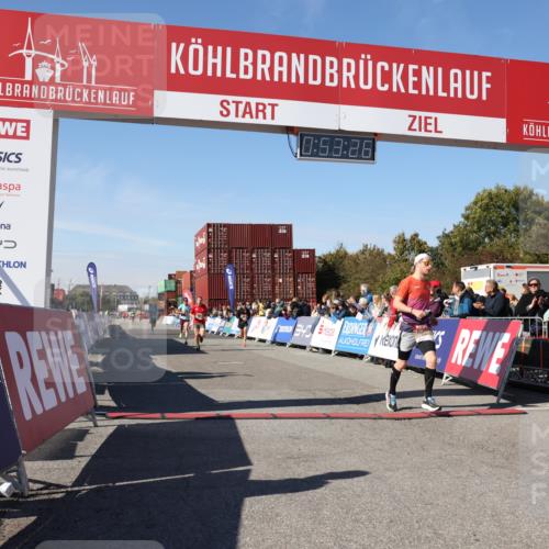 03.10.2025 - Köhlbrandbrückenlauf Lena Gebhardt http://msf.ph/oto/9037978 03.10.2025 12:53:26 Ziel 4029, 4142, 5786, 6241, 6656, 6804 meine-sportfotos.de