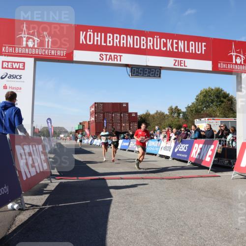 03.10.2025 - Köhlbrandbrückenlauf Lena Gebhardt http://msf.ph/oto/9038000 03.10.2025 12:53:29 Ziel 4029, 4142, 4155, 6241, 6656, 6804 meine-sportfotos.de