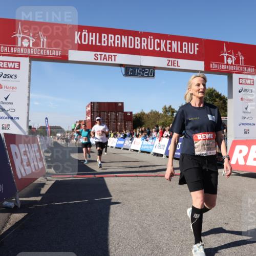 03.10.2025 - Köhlbrandbrückenlauf Lena Gebhardt http://msf.ph/oto/9038002 03.10.2025 13:15:20 Ziel 4031, 4610, 5186, 5771, 6370, 6535, 6591, 6773, 6790 meine-sportfotos.de
