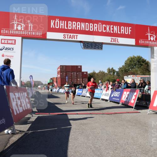 03.10.2025 - Köhlbrandbrückenlauf Lena Gebhardt http://msf.ph/oto/9038003 03.10.2025 12:53:29 Ziel 4029, 4142, 4155, 6241, 6656, 6804 meine-sportfotos.de