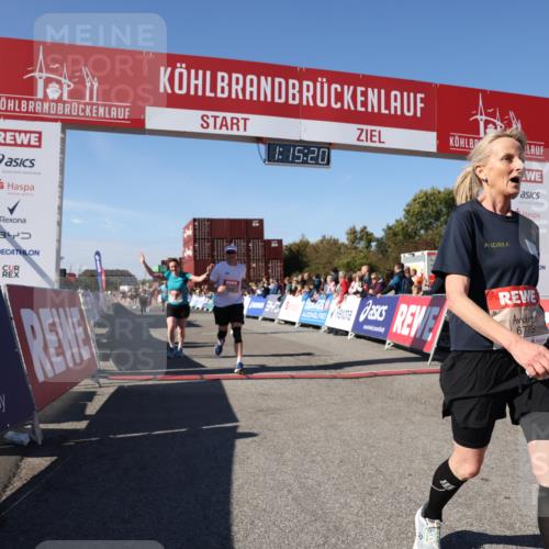 03.10.2025 - Köhlbrandbrückenlauf Lena Gebhardt http://msf.ph/oto/9038015 03.10.2025 13:15:21 Ziel 4031, 4610, 5771, 6370, 6535, 6591, 6773, 6790 meine-sportfotos.de