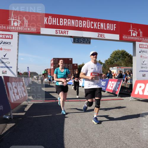 03.10.2025 - Köhlbrandbrückenlauf Lena Gebhardt http://msf.ph/oto/9038036 03.10.2025 13:15:22 Ziel 4031, 4610, 5771, 6535, 6772, 6773, 6790 meine-sportfotos.de
